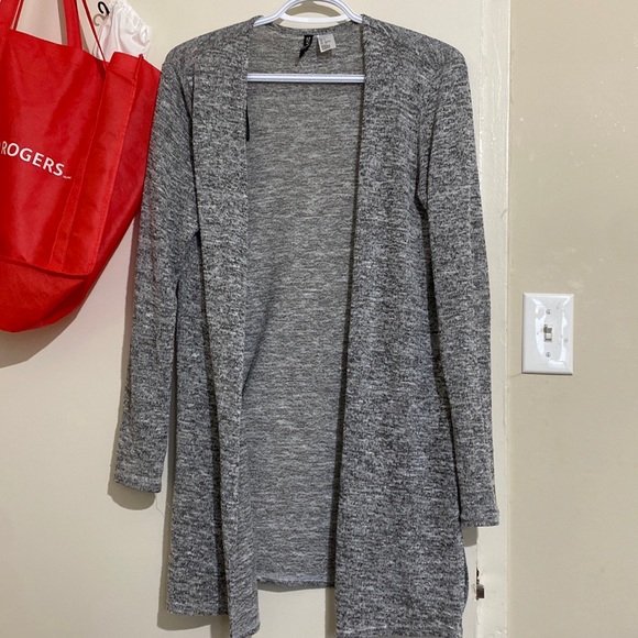 Knee length cardigan small - Picture 1 of 2